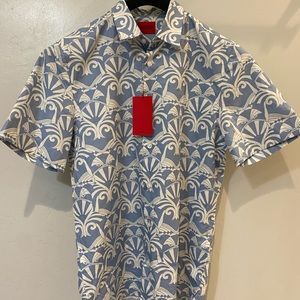 HUGO BOSS casual short sleeve shirt (NWT).